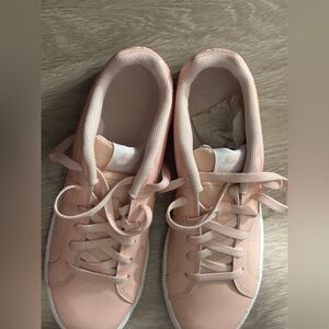 Nike flat rosey pink sneakers